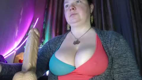 Snapshot of amorelara chatting on June 18, 2026, 11:36 am amorelara online show from June 18, 2026, 11:36 am