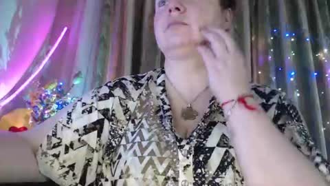 Snapshot of amorelara chatting on June 25, 2026, 8:19 am amorelara online show from June 25, 2026, 8:19 am