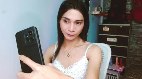 Snapshot of amorous_tina chatting on November 17, 2025, 2:01 pm Tina online show from November 17, 2025, 2:01 pm