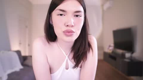 Snapshot of amourdemavie_ chatting on June 12, 2026, 1:10 pm Ada online show from June 12, 2026, 1:10 pm