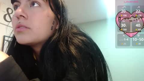 Snapshot of amy__adams1 chatting on February 28, 2025, 4:54 am Amy 3 online show from February 28, 2025, 4:54 am