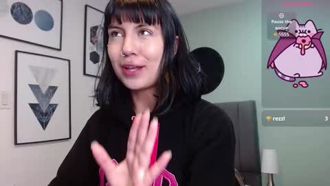 Snapshot of amy__adams1 chatting on October 23, 2025, 4:34 am Amy 3 online show from October 23, 2025, 4:34 am