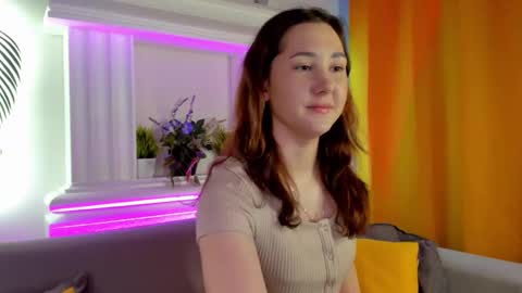 Amy follow me  online show from March 13, 2026, 9:16 am