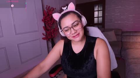 Snapshot of amy_carter_x chatting on April 6, 2026, 11:49 pm Amy online show from April 6, 2026, 11:49 pm