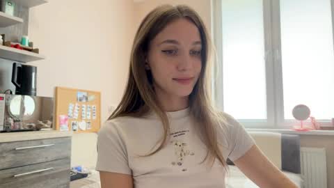 Snapshot of amy_chill chatting on May 27, 2026, 10:34 am Amy Chill online show from May 27, 2026, 10:34 am