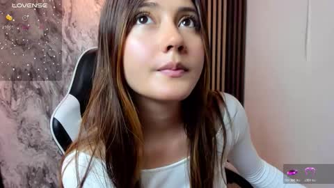 Amy online show from November 23, 2025, 7:35 pm