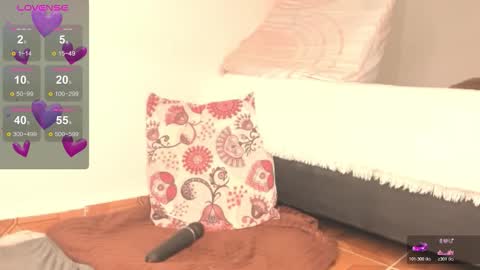 Snapshot of amy_isabella chatting on May 19, 2026, 1:56 am amy online show from May 19, 2026, 1:56 am