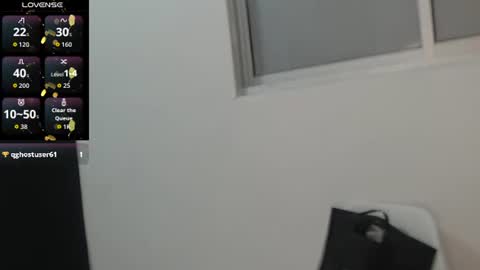 Snapshot of amy_le chatting on June 30, 2026, 1:45 pm Amy online show from June 30, 2026, 1:45 pm