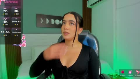 amy_leah_ online show from April 27, 2026, 1:31 pm
