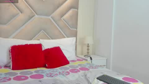 Snapshot of amy_lenns chatting on March 10, 2026, 3:44 am Amy online show from March 10, 2026, 3:44 am