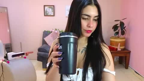 Snapshot of amy_lovelydoll chatting on October 23, 2025, 7:56 pm Amy online show from October 23, 2025, 7:56 pm