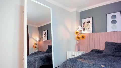 Snapshot of amy_miller2 chatting on September 10, 2025, 12:16 pm Amy online show from September 10, 2025, 12:16 pm