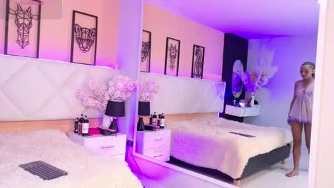 Snapshot of amy_miller2 chatting on November 13, 2025, 8:30 pm Amy online show from November 13, 2025, 8:30 pm