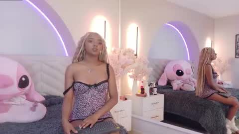 Amy online show from June 12, 2026, 8:19 pm