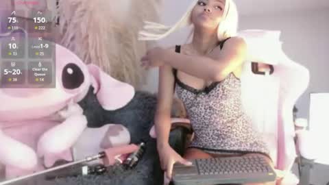 Amy online show from June 19, 2026, 8:12 pm