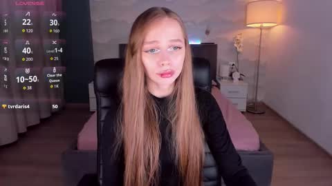 Snapshot of amy_vayne chatting on November 24, 2025, 4:40 pm Amy online show from November 24, 2025, 4:40 pm