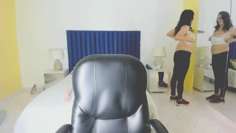 amy_walls7 online show from April 30, 2026, 11:49 am