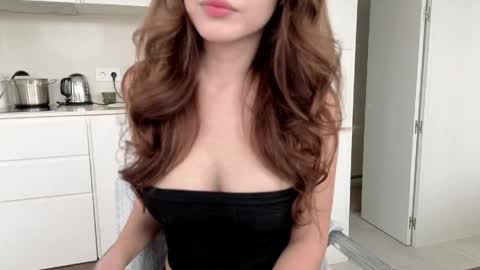 girl next door named Amy online show from April 23, 2026, 2:19 pm