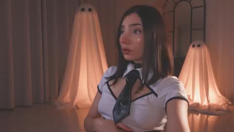 Snapshot of amyarmstrong chatting on October 13, 2025, 1:27 am Amy Armstrong online show from October 13, 2025, 1:27 am