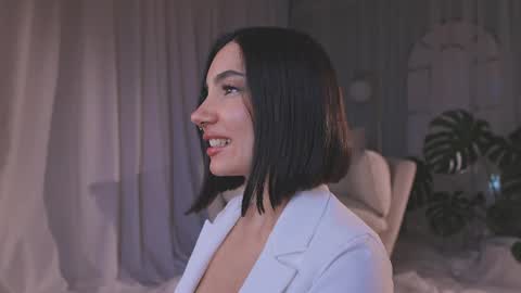 Amy Armstrong online show from June 7, 2026, 10:35 pm