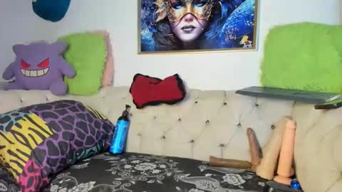 Amy Kamila online show from May 17, 2026, 3:37 am