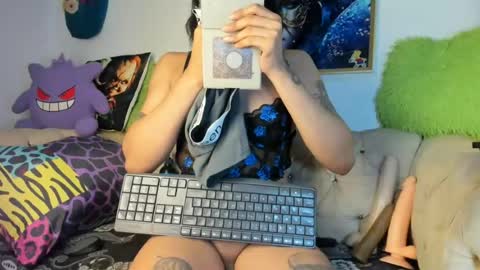 Amy Kamila online show from July 28, 2026, 3:57 am