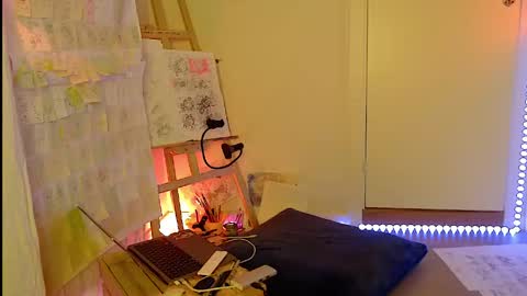 Snapshot of amydreamgirl chatting on May 31, 2026, 9:16 pm amydreamgirl online show from May 31, 2026, 9:16 pm