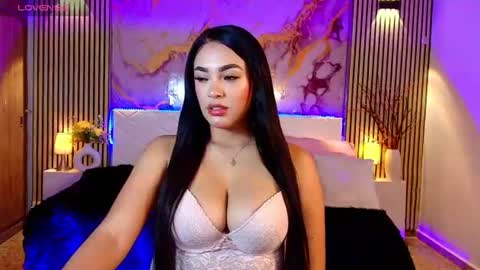 amyjohnsonn online show from July 4, 2026, 6:52 am