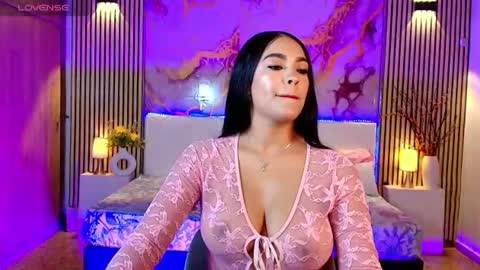amyjohnsonn online show from July 19, 2026, 5:11 am