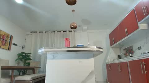 Snapshot of amyleens chatting on October 25, 2025, 10:48 pm Nataly independent model online show from October 25, 2025, 10:48 pm