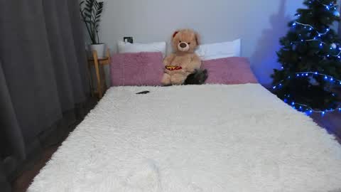 Snapshot of amymilson chatting on January 23, 2025, 6:03 pm amymilson online show from January 23, 2025, 6:03 pm