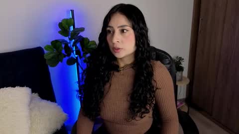 Snapshot of amyross1 chatting on March 22, 2026, 11:19 pm Aleja online show from March 22, 2026, 11:19 pm