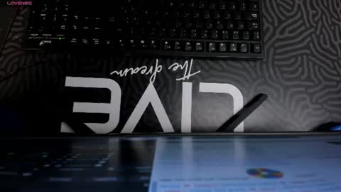 Snapshot of amyrosse_x chatting on June 16, 2026, 4:26 am AMY R online show from June 16, 2026, 4:26 am