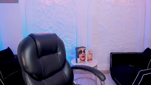 AMY R  online show from June 21, 2026, 4:15 am