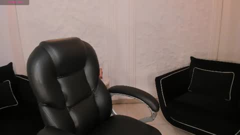 AMY R  online show from June 23, 2026, 3:48 am