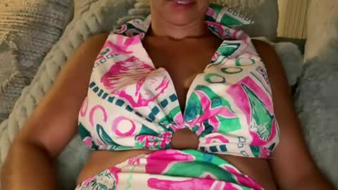 Amy Smilez online show from June 17, 2026, 12:57 am