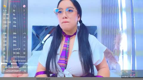 amytorres_ online show from March 10, 2026, 3:28 pm