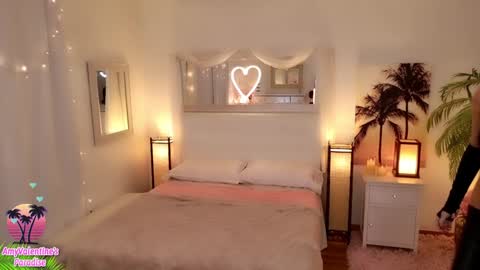 Snapshot of amyvalentine chatting on October 17, 2025, 5:54 am AmyValentine online show from October 17, 2025, 5:54 am