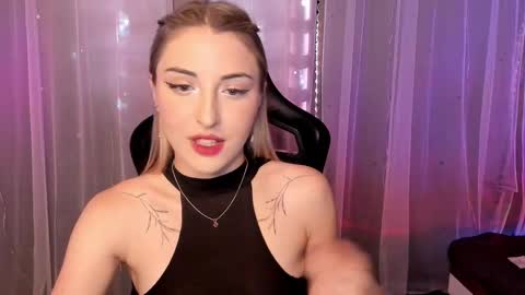 Snapshot of amyvilvet chatting on January 17, 2026, 2:38 am amyvilvet online show from January 17, 2026, 2:38 am