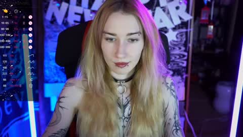 Snapshot of amywhitenessxx chatting on December 8, 2024, 1:14 pm Amy switch Goddess divine Mistress online show from December 8, 2024, 1:14 pm