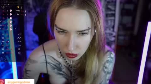 Snapshot of amywhitenessxx chatting on March 2, 2025, 1:16 pm Amy switch Goddess divine Mistress online show from March 2, 2025, 1:16 pm
