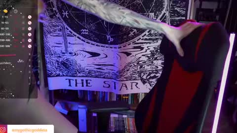 Snapshot of amywhitenessxx chatting on March 5, 2025, 11:28 am Amy switch Goddess divine Mistress online show from March 5, 2025, 11:28 am