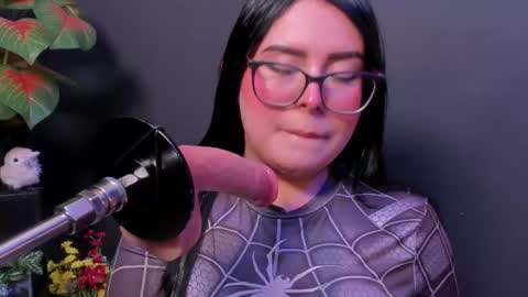 Snapshot of amywhitte_ chatting on June 27, 2026, 3:55 am amywhitte_ online show from June 27, 2026, 3:55 am