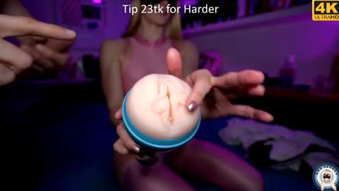 Snapshot of ana__lingus chatting on March 8, 2026, 7:39 pm Ana online show from March 8, 2026, 7:39 pm