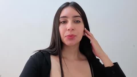 Snapshot of ana_castilo chatting on October 19, 2025, 12:39 pm Ana IG an castillo 1 online show from October 19, 2025, 12:39 pm