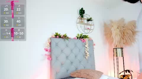 ana_grecco online show from June 10, 2026, 9:57 pm