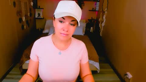 Snapshot of ana_mills chatting on October 22, 2025, 3:12 pm Ana online show from October 22, 2025, 3:12 pm