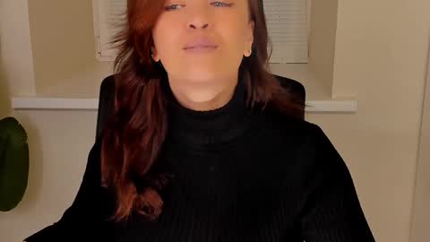 Snapshot of ana_mills chatting on November 11, 2025, 10:15 am Ana online show from November 11, 2025, 10:15 am