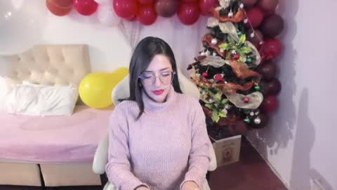 Snapshot of ana_ruuh chatting on December 25, 2024, 3:18 am Im anna but you can call me as you want online show from December 25, 2024, 3:18 am