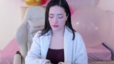 Snapshot of ana_ruuh chatting on February 3, 2025, 3:17 pm Im anna but you can call me as you want online show from February 3, 2025, 3:17 pm